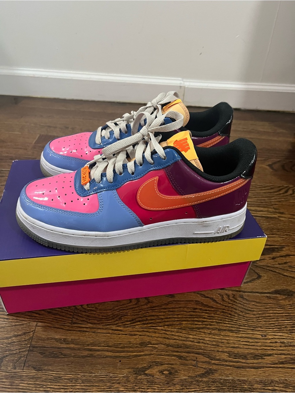 Nike Men's Low-Top Multicolor Leather Sneakers with Orange Swoosh